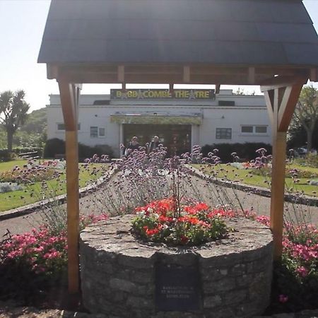 Coombe Court Hotel Торки Экстерьер фото